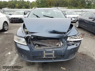 2008 Volvo V50 2.5T R-Design with VIN YV1MJ672682390833, listed as a Copart auction lot 72750754 with 105,330 mi miles and Salvage Title. Bid and sale history available at carsss.com. Image 5.