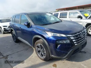 2024 Nissan Rogue SV z VIN 5N1BT3BA3RC697159, wystawiony jako IAAI lot #42418928 z przebiegiem 48 959 mil mil oraz . Historia ofert i sprzedaży dostępna na DreamBid. Obrazek 1.