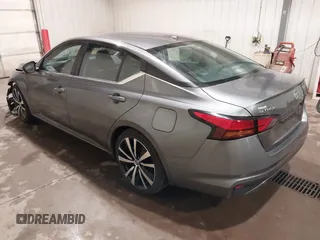 2022 Nissan Altima 2.5 SR with VIN 1N4BL4CV8NN321539, listed as a IAAI auction lot 41802422 with 68,278 mi miles. Bid and sale history available at carsss.com. Image 3.