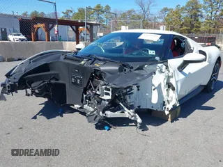 2024 Ferrari 296 GTB z VIN ZFF99SLA6R0303425, wystawiony jako IAAI lot #39193585 z przebiegiem Nie podano mil oraz . Historia ofert i sprzedaży dostępna na DreamBid. Obrazek 6.