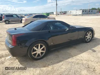 2005 Cadillac XLR z VIN 1G6YV34A755602738, wystawiony jako Copart lot #70478794 z przebiegiem 86 253 mil mil oraz Szkody całkowita. Historia ofert i sprzedaży dostępna na DreamBid. Obrazek 3.