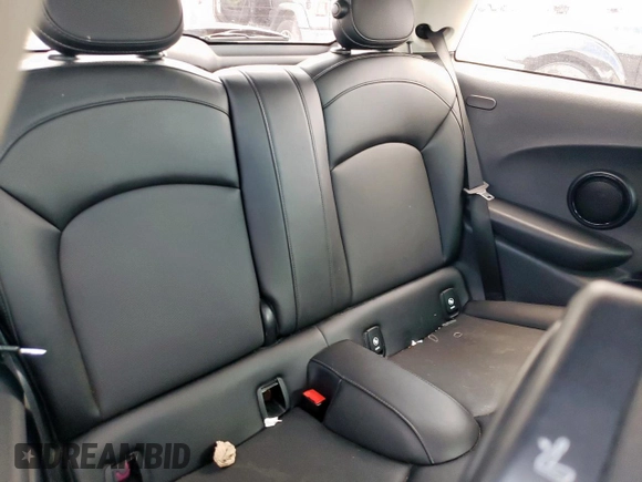 2018 MINI Hardtop Cooper with VIN WMWXP5C53J2G63387, listed as a Copart auction lot 58477465 with 88,282 mi miles and Salvage title. Bid and sale history available at DreamBid. Image 10.