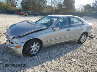 2003 Mercedes-Benz C 240 z VIN WDBRF81J93F439211, wystawiony jako Copart lot #79460514 z przebiegiem 116 596 mil mil oraz Szkoda całkowita • Salvage title. Historia ofert i sprzedaży dostępna na DreamBid. Obrazek 1.