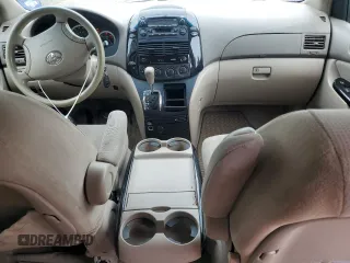 2004 Toyota Sienna CE z VIN 5TDZA23CX4S079377, wystawiony jako Copart lot #58989395 z przebiegiem 233 806 mil mil oraz Czysty tytuł • Clean title. Historia ofert i sprzedaży dostępna na DreamBid. Obrazek 8.