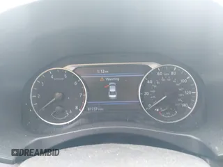 2019 Nissan Altima SV z VIN 1N4BL4DV5KC117058, wystawiony jako IAAI lot #42053795 z przebiegiem 87 737 mil mil oraz . Historia ofert i sprzedaży dostępna na DreamBid. Obrazek 7.
