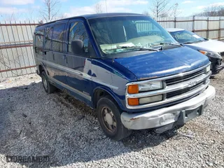 2001 Chevrolet Express Cargo Van YF7 Upfitter with VIN 1GBFG15R111229953, listed as a IAAI auction lot 41820171 with 194,379 mi miles. Bid and sale history available at carsss.com. Image 1.
