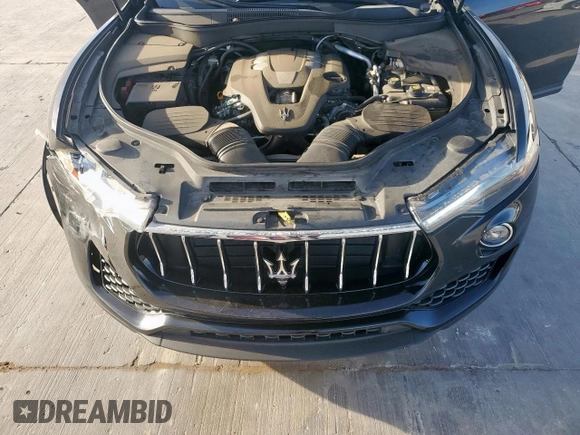 2018 Maserati Levante z VIN ZN661XUA1JX279016, wystawiony jako Copart lot #49554915 z przebiegiem 57 896 mil mil oraz Szkody całkowita. Historia ofert i sprzedaży dostępna na DreamBid. Obrazek 14.