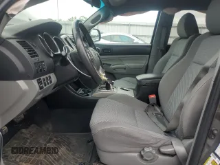 2015 Toyota Tacoma with VIN 3TMLU4EN6FM203591, listed as a Copart auction lot 58518185 with 149,729 mi miles and Salvage title. Bid and sale history available at DreamBid. Image 7.