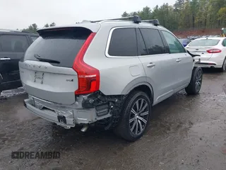 2023 Volvo XC90 Plus z VIN YV4062PN7P1954726, wystawiony jako IAAI lot #42049981 z przebiegiem 31 606 mil mil oraz . Historia ofert i sprzedaży dostępna na DreamBid. Obrazek 4.