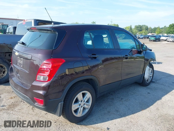 2020 Chevrolet Trax LS with VIN KL7CJKSB2LB352250, listed as a IAAI auction lot 40187405 with 49,543 mi miles and . Bid and sale history available at DreamBid. Image 4.