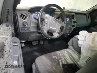 2014 Ford F-150 XL с VIN 1FTMF1EM8EFA25671, выставлен на аукционе Copart как лот 58941145 с пробегом 183 542 миль миль и Списание • Salvage title. История ставок и продаж доступна на DreamBid. Изображение 8.