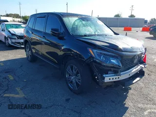 2021 Honda Passport EX-L with VIN 5FNYF7H56MB012736, listed as a IAAI auction lot 41820979 with 47,663 mi miles. Bid and sale history available at carsss.com. Image 1.