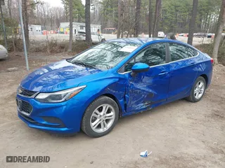 2018 Chevrolet Cruze LT with VIN 1G1BE5SM7J7162779, listed as a IAAI auction lot 41805832 with NaN miles. Bid and sale history available at carsss.com. Image 17.