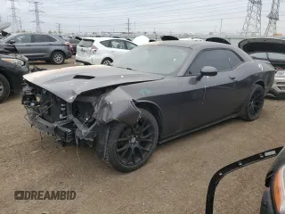2019 Dodge Challenger SXT z VIN 2C3CDZAGXKH616017, wystawiony jako Copart lot #55088815 z przebiegiem 74 915 mil mil oraz Szkoda całkowita • Salvage title. Historia ofert i sprzedaży dostępna na DreamBid. Obrazek 1.