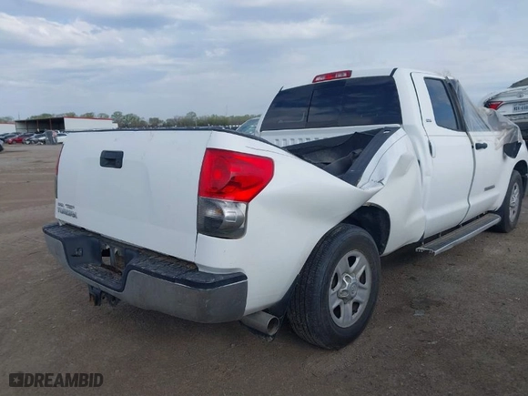 2007 Toyota Tundra SR5 with VIN 5TFRV54137X010273, listed as a IAAI auction lot 41775136 with 97,719 mi miles. Bid and sale history available at carsss.com. Image 4.