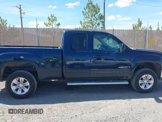 2008 GMC Sierra 1500 with VIN 1GTEK19Y98Z225605, listed as a IAAI auction lot 42216751 with 275,642 mi miles and . Bid and sale history available at DreamBid. Image 13.