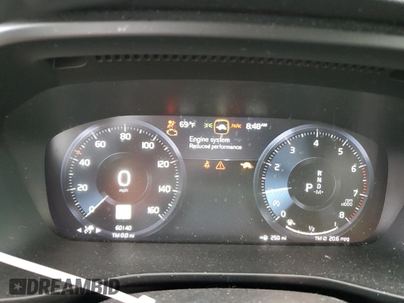 2019 Volvo XC40 Momentum z VIN YV4162XZ4K2009954, wystawiony jako Copart lot #50209365 z przebiegiem 60 140 mil mil oraz Szkoda całkowita • Salvage title. Historia ofert i sprzedaży dostępna na DreamBid. Obrazek 9.