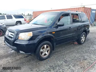 2006 Honda Pilot EX-L with VIN 5FNYF28546B000400, listed as a IAAI auction lot 41530610 with 284,633 mi miles. Bid and sale history available at carsss.com. Image 2.