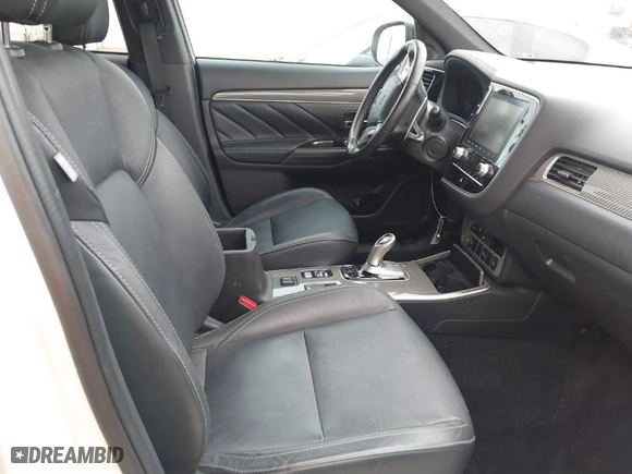 2022 Mitsubishi Outlander PHEV SEL with VIN JA4J2VA72NZ022134, listed as a IAAI auction lot 41590731 with 40,055 mi miles. Bid and sale history available at carsss.com. Image 5.
