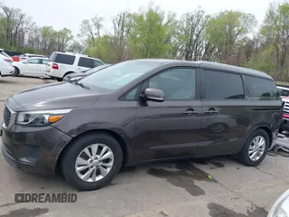 2016 Kia Sedona LX with VIN KNDMB5C17G6093362, listed as a IAAI auction lot 41996581 with 107,160 mi miles and . Bid and sale history available at DreamBid. Image 15.