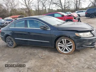 2013 Volkswagen CC Lux with VIN WVWRN7AN2DE506028, listed as a IAAI auction lot 41416314 with 109,843 mi miles. Bid and sale history available at carsss.com. Image 13.