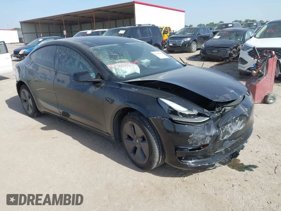 2023 Tesla Model 3 z VIN 5YJ3E1EA7PF465540, wystawiony jako IAAI lot #42261848 z przebiegiem 15 885 mil mil oraz . Historia ofert i sprzedaży dostępna na DreamBid. Obrazek 1.