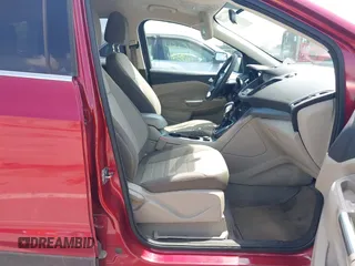 2013 Ford Escape SE с VIN 1FMCU0G9XDUA24225, выставлен на аукционе IAAI как лот 42121530 с пробегом 107 723 миль миль и . История ставок и продаж доступна на DreamBid. Изображение 5.