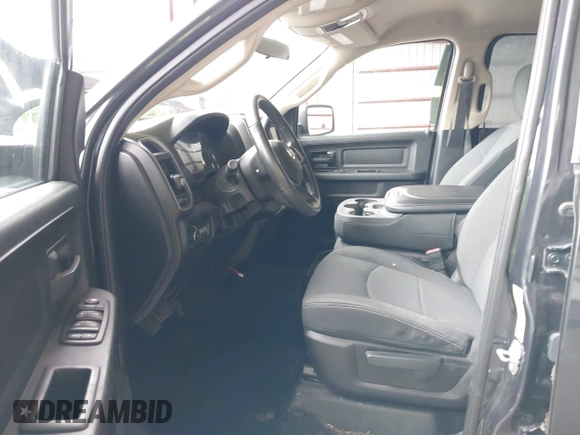 2020 Ram 2500 Tradesman with VIN 3C6UR5CL6LG214766, listed as a IAAI auction lot 42461225 with 48,944 mi miles and . Bid and sale history available at DreamBid. Image 5.