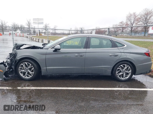 2020 Hyundai Sonata SEL z VIN 5NPEF4JA5LH021064, wystawiony jako IAAI lot #41854623 z przebiegiem 27 450 mil mil oraz . Historia ofert i sprzedaży dostępna na DreamBid. Obrazek 14.
