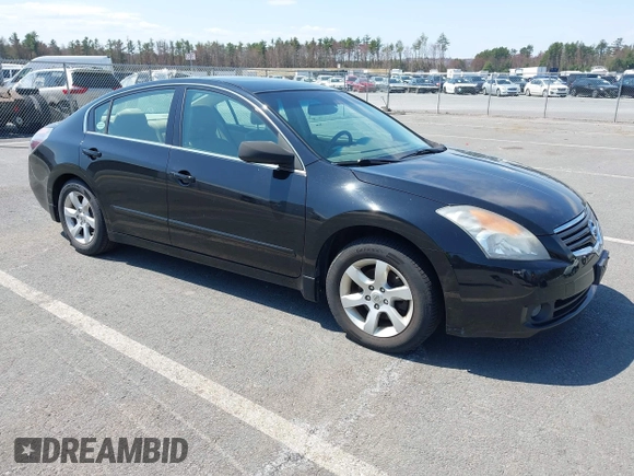 2009 Nissan Altima 2.5 S with VIN 1N4AL21E39C130776, listed as a IAAI auction lot 42108901 with 183,424 mi miles. Bid and sale history available at carsss.com. Image 1.