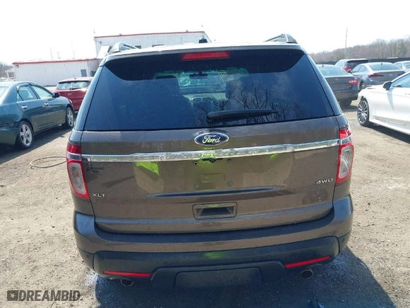 2015 Ford Explorer XLT with VIN 1FM5K8D84FGA99397, listed as a IAAI auction lot 41907540 with 166,254 mi miles. Bid and sale history available at carsss.com. Image 17.