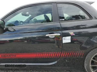 2017 FIAT 500 Abarth z VIN 3C3CFFFH6HT526325, wystawiony jako Copart lot #79726074 z przebiegiem 77 682 mil mil oraz Szkody całkowita. Historia ofert i sprzedaży dostępna na DreamBid. Obrazek 12.