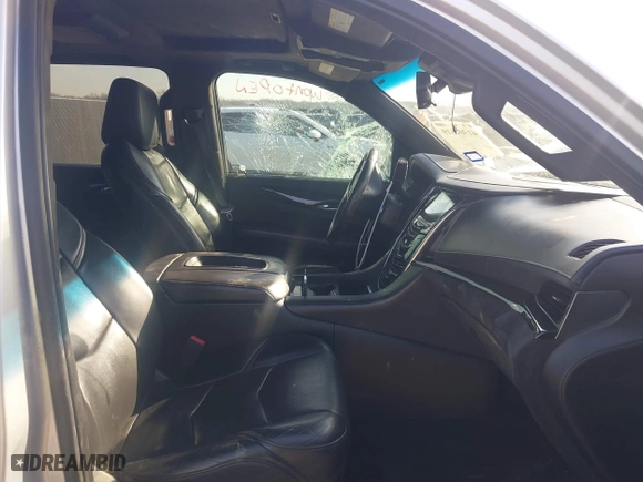 2018 Cadillac Escalade Platinum with VIN 1GYS4DKJXJR221798, listed as a IAAI auction lot 41304619 with 108,281 mi miles. Bid and sale history available at carsss.com. Image 5.