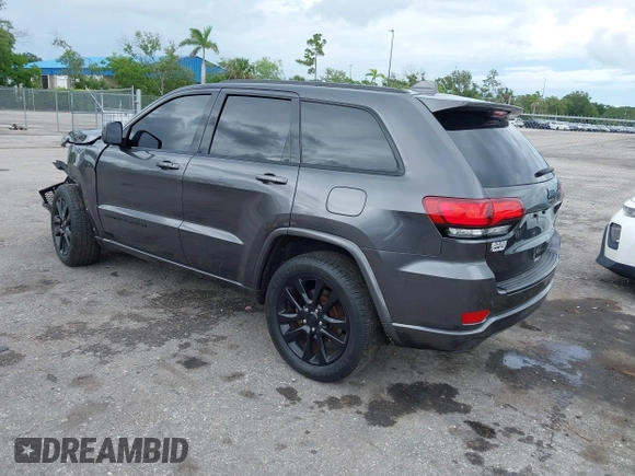 2018 Jeep Grand Cherokee Altitude z VIN 1C4RJEAG2JC428214, wystawiony jako IAAI lot #42661661 z przebiegiem 81 859 mil mil oraz . Historia ofert i sprzedaży dostępna na DreamBid. Obrazek 3.
