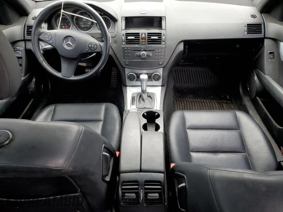 2009 Mercedes-Benz C 300 Sport z VIN WDDGF81X99F271856, wystawiony jako Copart lot #48378325 z przebiegiem 139 991 mil mil oraz Czysty tytuł • Clean title. Historia ofert i sprzedaży dostępna na DreamBid. Obrazek 8.