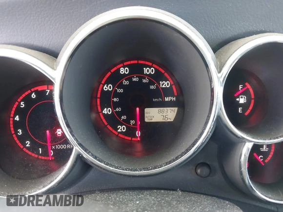 2004 Toyota Matrix Std with VIN 2T1KR32E04C292897, listed as a IAAI auction lot 41850648 with 88,374 mi miles. Bid and sale history available at carsss.com. Image 7.