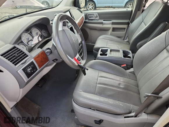 2008 Chrysler Town & Country Touring with VIN 2A8HR54P48R815079, listed as a Copart auction lot 63579045 with 152,815 mi miles and Non repairable. Bid and sale history available at DreamBid. Image 7.