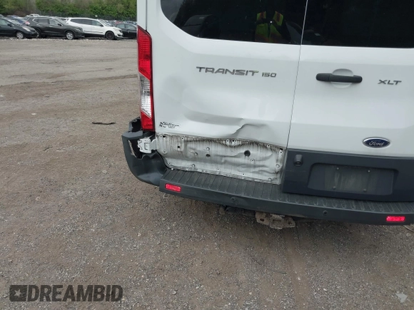 2017 Ford Transit Passenger XL z VIN 1FMZK1CM8HKA67270, wystawiony jako IAAI lot #42074459 z przebiegiem 50 461 mil mil oraz . Historia ofert i sprzedaży dostępna na DreamBid. Obrazek 6.