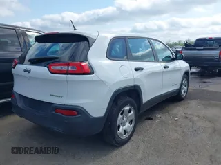 2016 Jeep Cherokee Altitude with VIN 1C4PJLAB4GW290666, listed as a IAAI auction lot 42052140 with 77,116 mi miles. Bid and sale history available at carsss.com. Image 4.