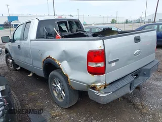 2006 Ford F-150 XLT с VIN 1FTPX14596NA08700, выставлен на аукционе IAAI как лот 42608279 с пробегом 2 160 165 миль миль и . История ставок и продаж доступна на DreamBid. Изображение 3.