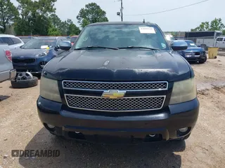 2007 Chevrolet Tahoe LT z VIN 1GNFC13J47J380225, wystawiony jako IAAI lot #42098510 z przebiegiem 248 352 mil mil oraz . Historia ofert i sprzedaży dostępna na DreamBid. Obrazek 6.