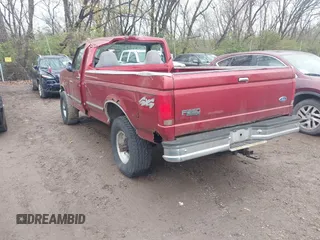 1997 Ford F-250 with VIN 1FTHF26H5VEB81858, listed as a IAAI auction lot 40865874 with 97,807 mi miles. Bid and sale history available at carsss.com. Image 3.