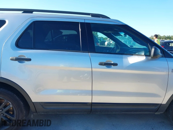 2015 Ford Explorer with VIN 1FM5K7B85FGC23982, listed as a IAAI auction lot 42154220 with 211,883 mi miles and . Bid and sale history available at DreamBid. Image 13.