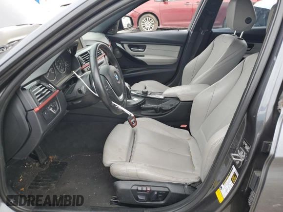 2013 BMW 3 Series 328i z VIN WBA3A5C59DF352539, wystawiony jako Copart lot #55279645 z przebiegiem 119 870 mil mil oraz Czysty tytuł • Clean title. Historia ofert i sprzedaży dostępna na DreamBid. Obrazek 7.