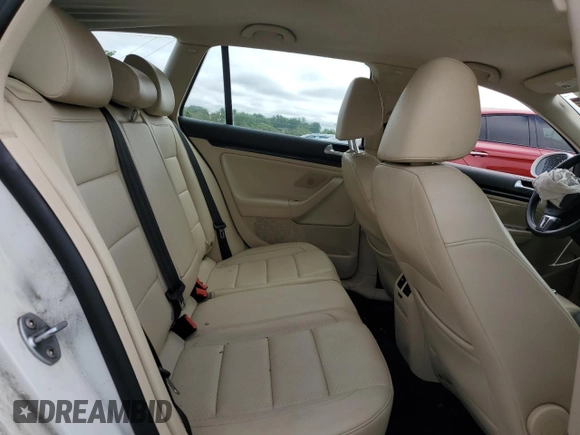 2013 Volkswagen Jetta TDI w/Sunroof & Nav with VIN 3VWPL7AJ1DM632379, listed as a Copart auction lot 58860355 with 123,327 mi miles and Salvage title. Bid and sale history available at DreamBid. Image 10.