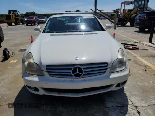 2007 Mercedes-Benz CLS-Class 5.5L with VIN WDDDJ72X17A085037, listed as a Copart auction lot 73697284 with 0 mi miles and Non Repairable. Bid and sale history available at carsss.com. Image 5.