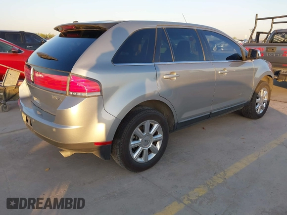2007 Lincoln MKX with VIN 2LMDU68C27BJ33584, listed as a IAAI auction lot 41962338 with 86,340 mi miles and . Bid and sale history available at DreamBid. Image 4.