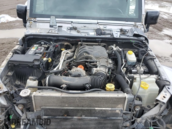 2018 Jeep Wrangler Unlimited Sahara with VIN 1C4HJWEG5JL930372, listed as a Copart auction lot 50772625 with 91,528 mi miles and Salvage title. Bid and sale history available at DreamBid. Image 12.