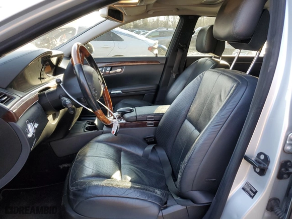 2007 Mercedes-Benz S-Class 5.5L V8 with VIN WDDNG86X77A105679, listed as a Copart auction lot 44244635 with 150,924 mi miles and Salvage Title. Bid and sale history available at carsss.com. Image 7.