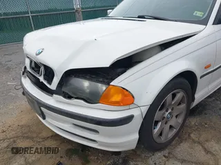 2000 BMW 3 Series 323i z VIN WBAAM3345YFP81628, wystawiony jako IAAI lot #42190751 z przebiegiem 135 970 mil mil oraz . Historia ofert i sprzedaży dostępna na DreamBid. Obrazek 6.